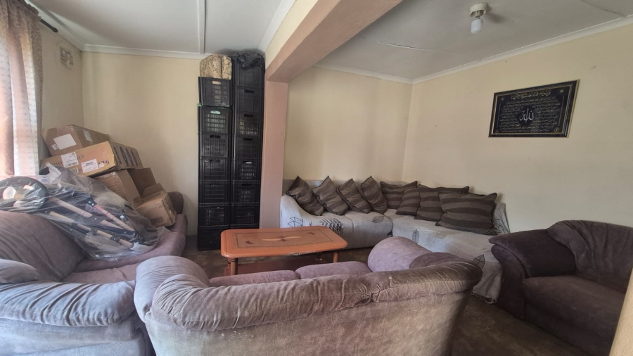 3 Bedroom Property for Sale in Hexpark Western Cape